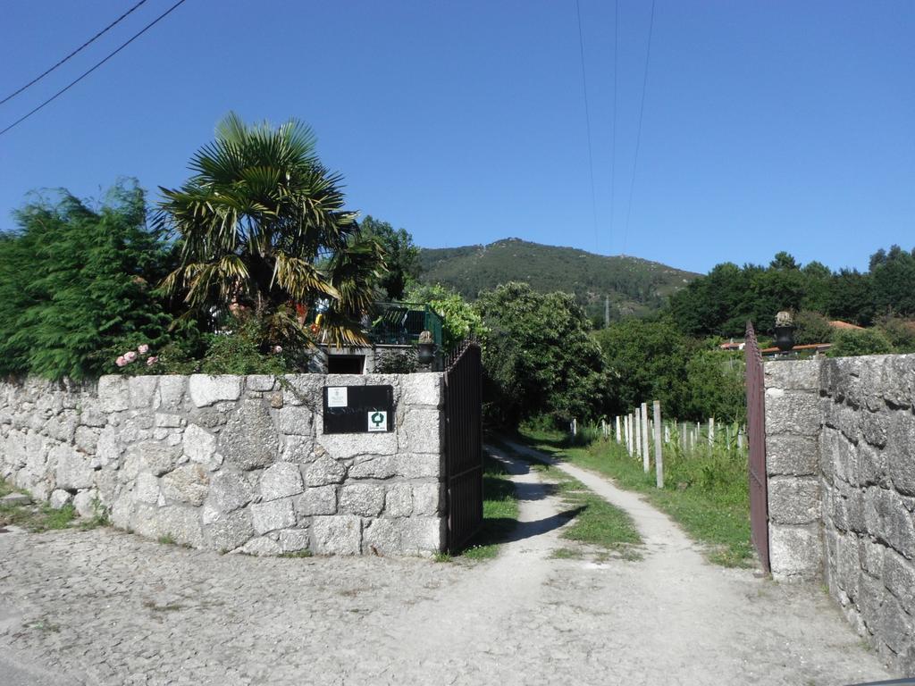 ヴィエイラ・ド・ミーニョ Quinta Da Penelaゲストハウス エクステリア 写真